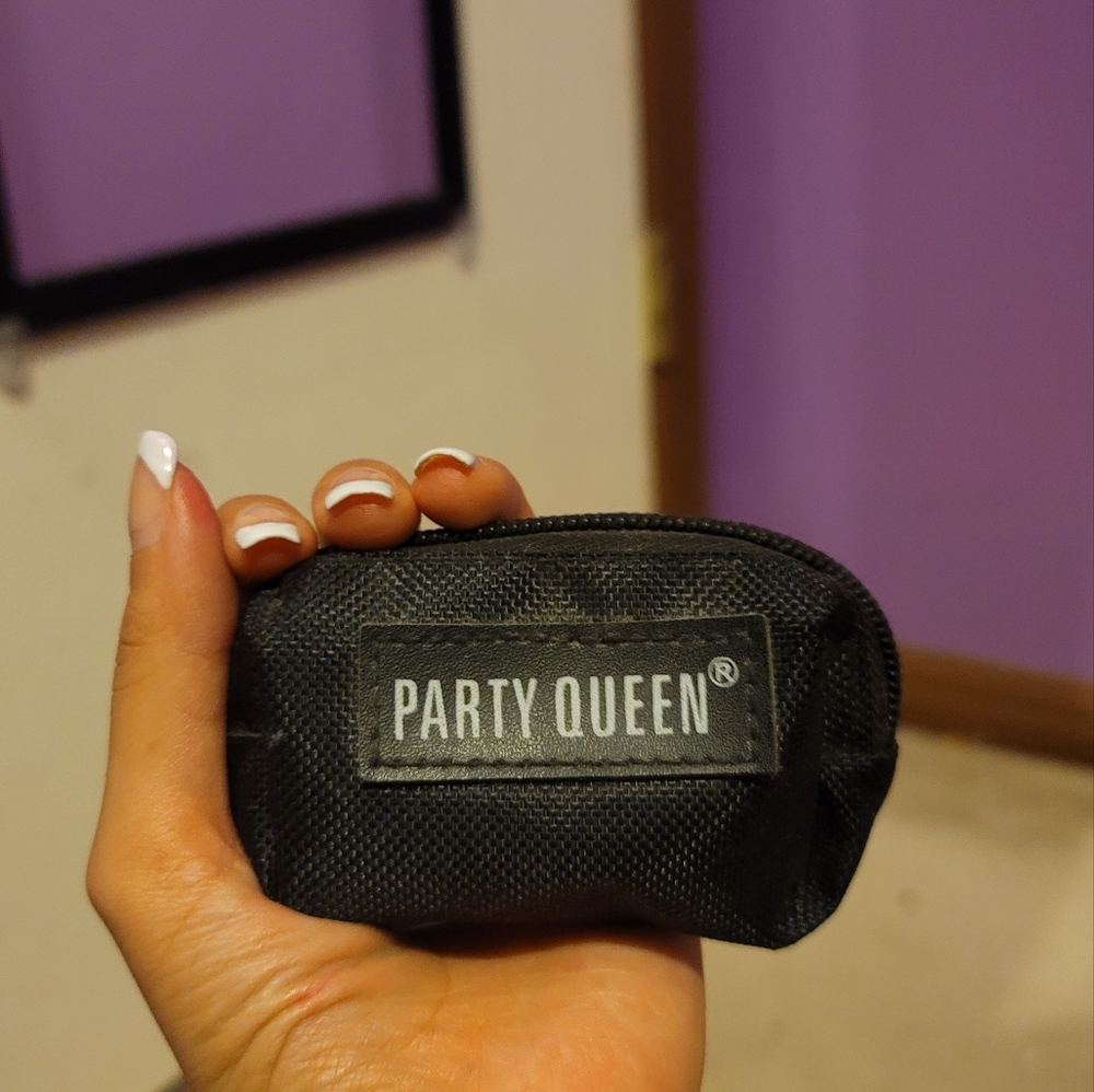 ⭐️Free Makeup! (Eyeliner & Eyebrow makeup)